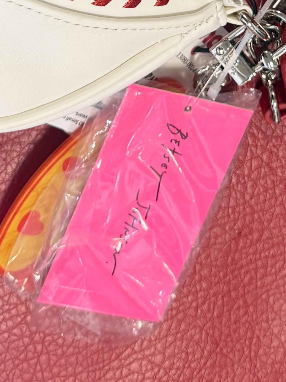 Betsey Johnson Baseball XOX Shoulder Bag NWT White/Red Purse hot dog charm - Picture 3 of 4